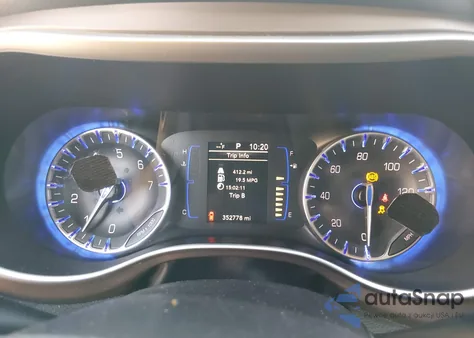 2019 Chrysler Pacifica Touring L z USA, uszkodzony, nr VIN 2C4RC1BG1KR576963